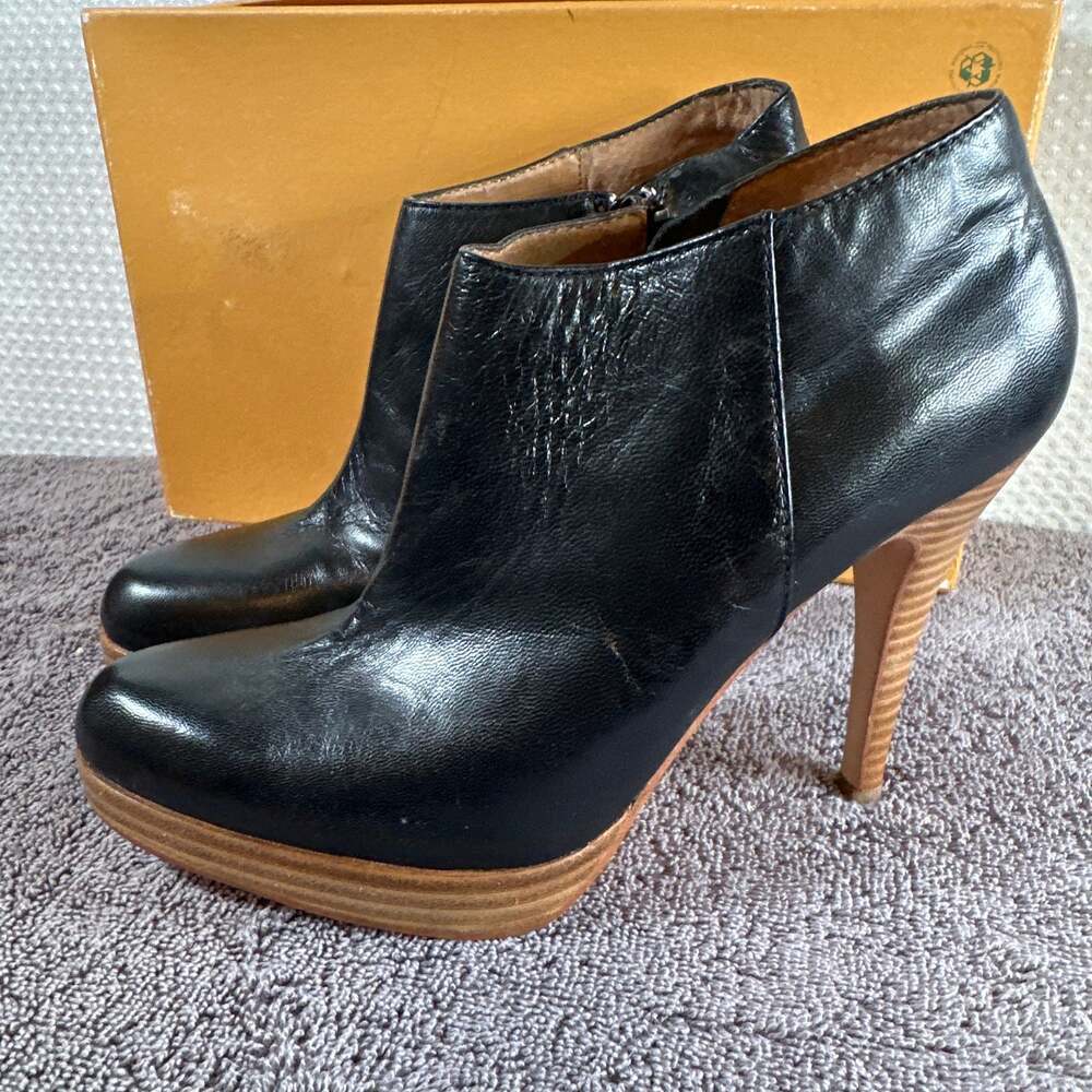 Steven by Steve Madden Lipstik Black Leather High Heel Ankle Booties - Picture 2 of 8